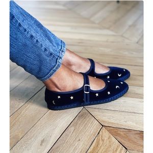 Mila Jack Mary Jane Dances in the Moonlight